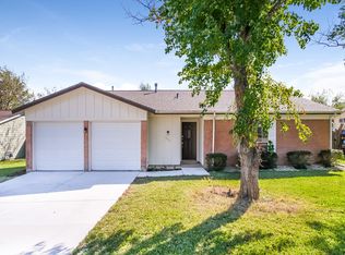 1203 Green Downs Dr, Round Rock, TX 78664