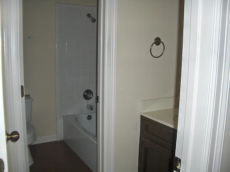 1610 W Kuhn St #3 — Photo 12