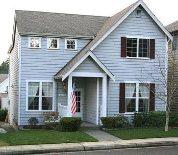 Charming Craftsman in conveniently located Mosher Creek. Easy access to Bangor