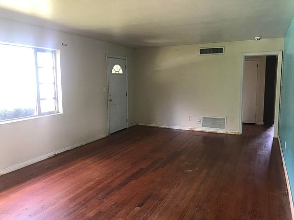 3rd image of 6020 Wateredge Ln