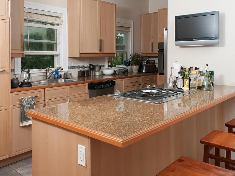 50 Concord Ave #2 — Photo 3