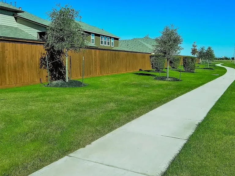 20610 Gohan Dr — Photo 16