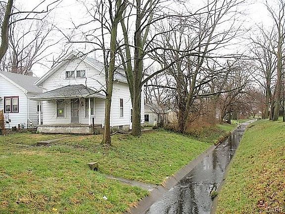 2nd image of 3038 Grace Ave