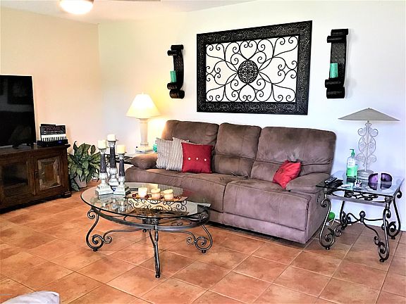 3rd image of 2371 Dumas Dr