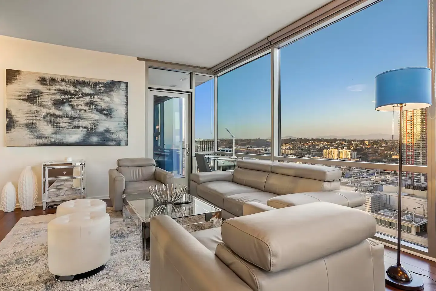 2 bed, 2.0 bath, $6,125 — Photo 3
