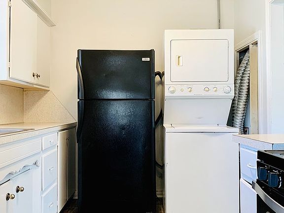 4th image of 6209 NW 35th St