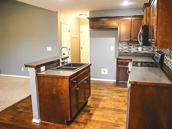 5th image of 3082 E Loren Street
