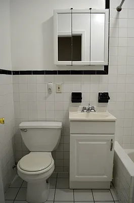 Rented by Charles Coutinho LLC | media 52