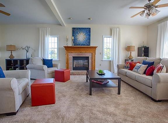 5th image of 432 Saint James Ct