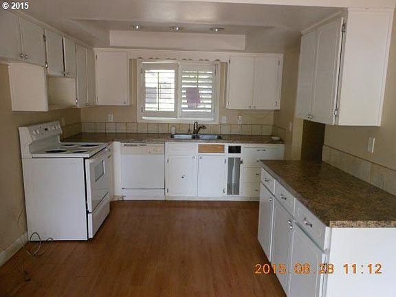 3rd image of 2937 SE Creek Ct
