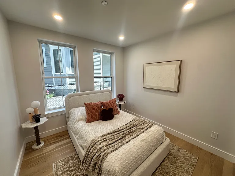 54 Dorset St #1 — Photo 4