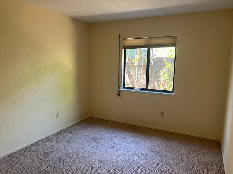 1417 Lake Blvd — Photo 18