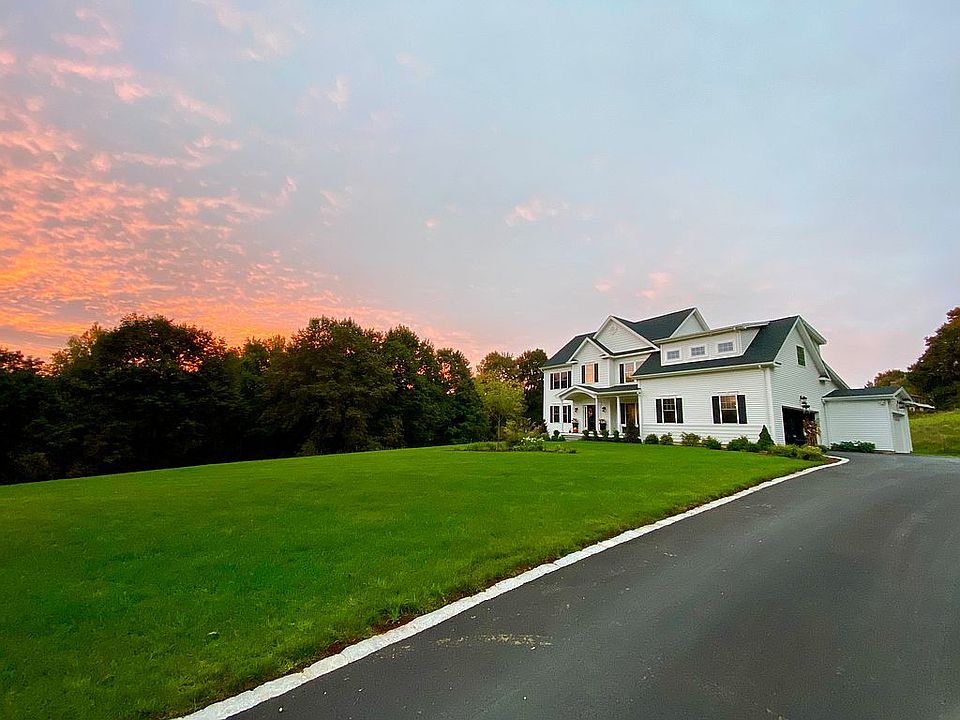 2nd image of 3 Ox Hill Road