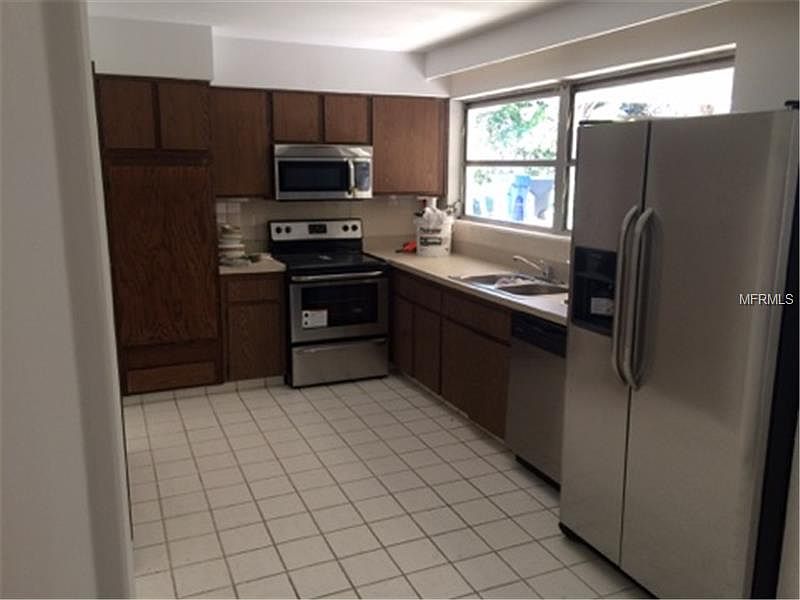 2nd image of 1190 Burke Ave