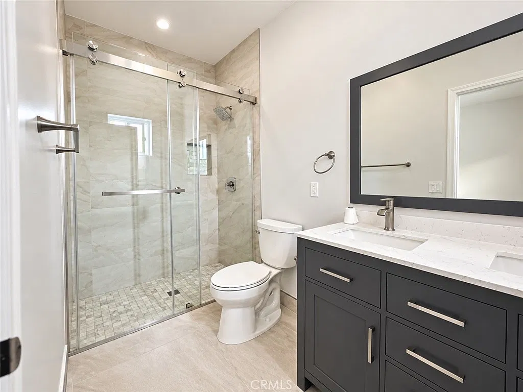 2 bed, 800 sqft, $2,800 — Photo 4