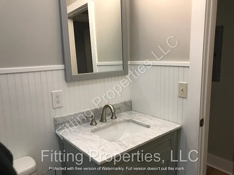624 Frasier St SE — Photo 9