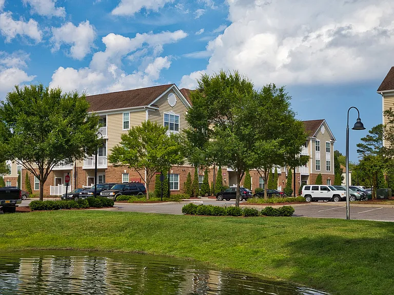 Red Mill Landing Apartment Homes — Photo 1