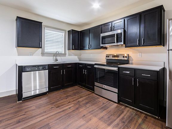 5th image of 2100 Woodhead St #4v9centd2