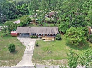 201 Lane St, Maxton, NC 28364