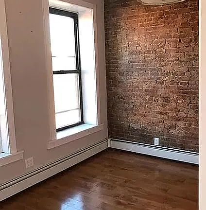 5th image of 540 E 6th St APT 4A