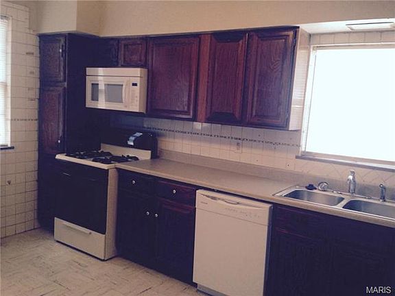 4th image of 1230 Wachtel Ave