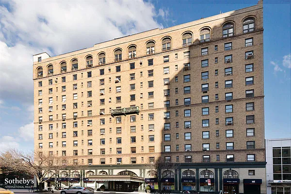 Sold by Sotheby's International Realty | media 21