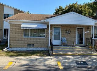 50235 Helfer Blvd, Wixom, MI 48393