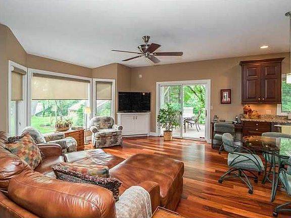 2nd image of 3603 Honey Hill Dr SE