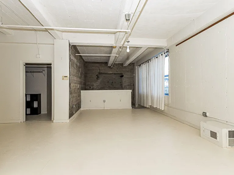 3240 Peralta St #10 — Photo 13