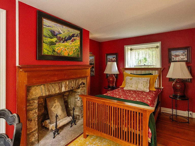 2943 Windy Bush Rd — Photo 31
