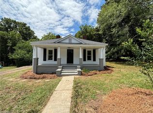 719 Westwood Dr, Eden, NC 27288