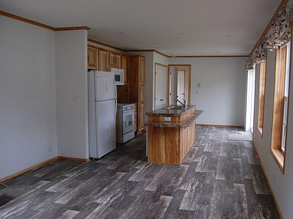 2nd image of 29 Pine St