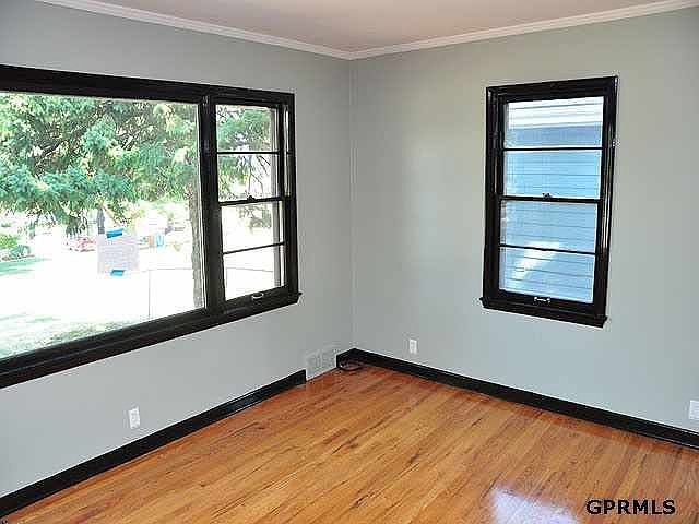 1st image of 3011 S 44th St
