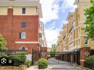 809 Clifton Heights Ln, Atlanta, GA