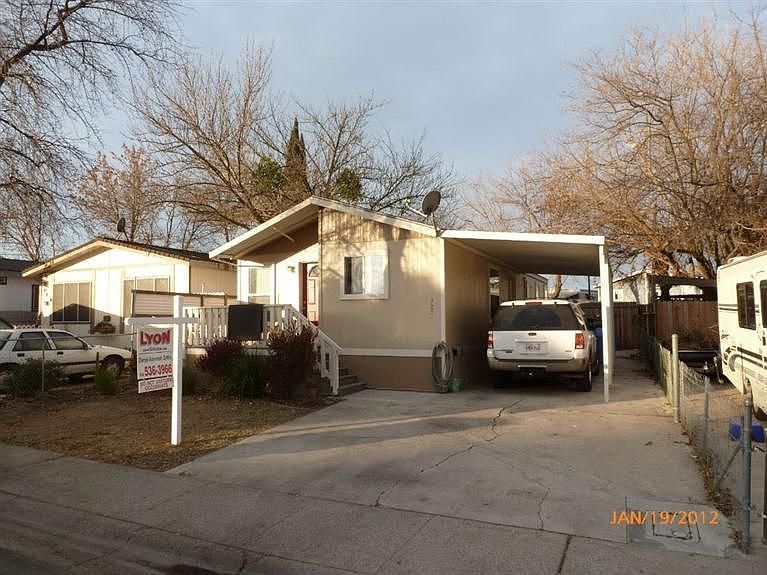 2nd image of 202 Doolittle Dr