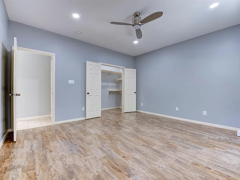 34 Waugh Dr #D — Photo 5