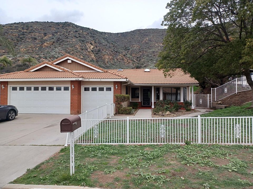 1st image of 3694 Palm Crest Dr