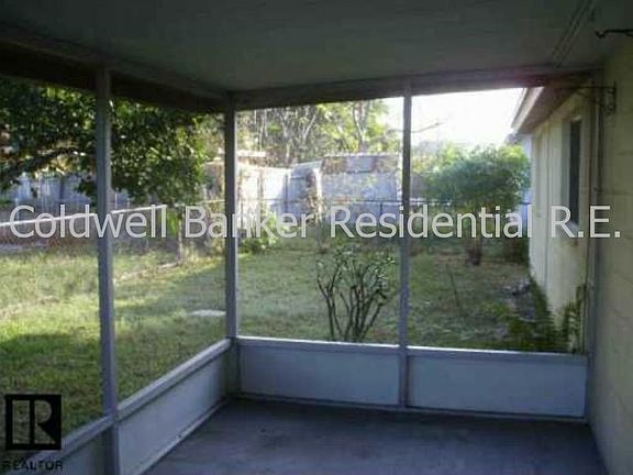 4th image of 5971 82nd Ave