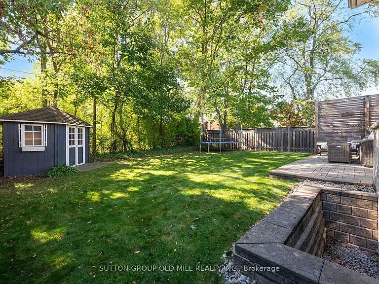 8 Cumberland Dr — Photo 48
