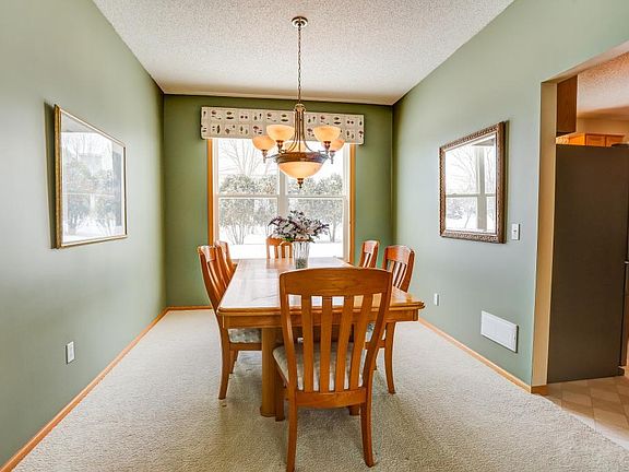 4th image of 3966 Oxford Dr