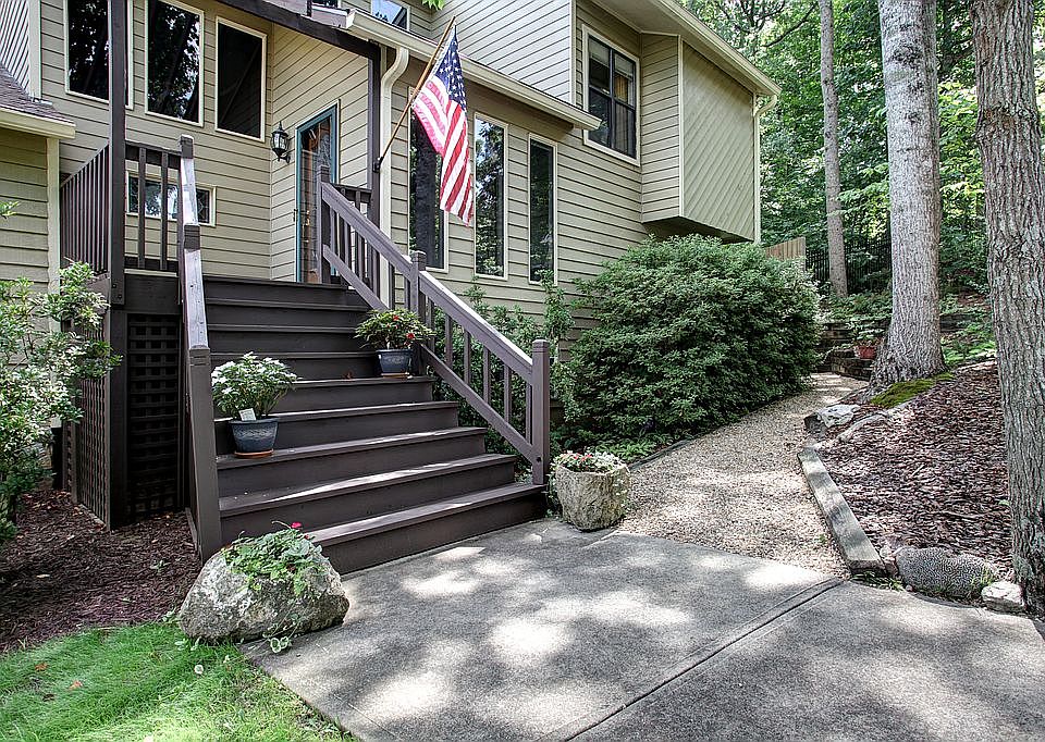 Beautiful Contemporary 