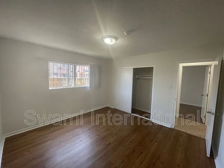 7716 S Figueroa St #4 — Photo 18