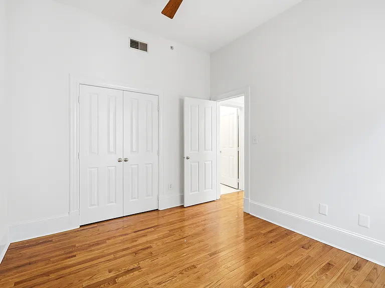 1807 California St NW #305 — Photo 16