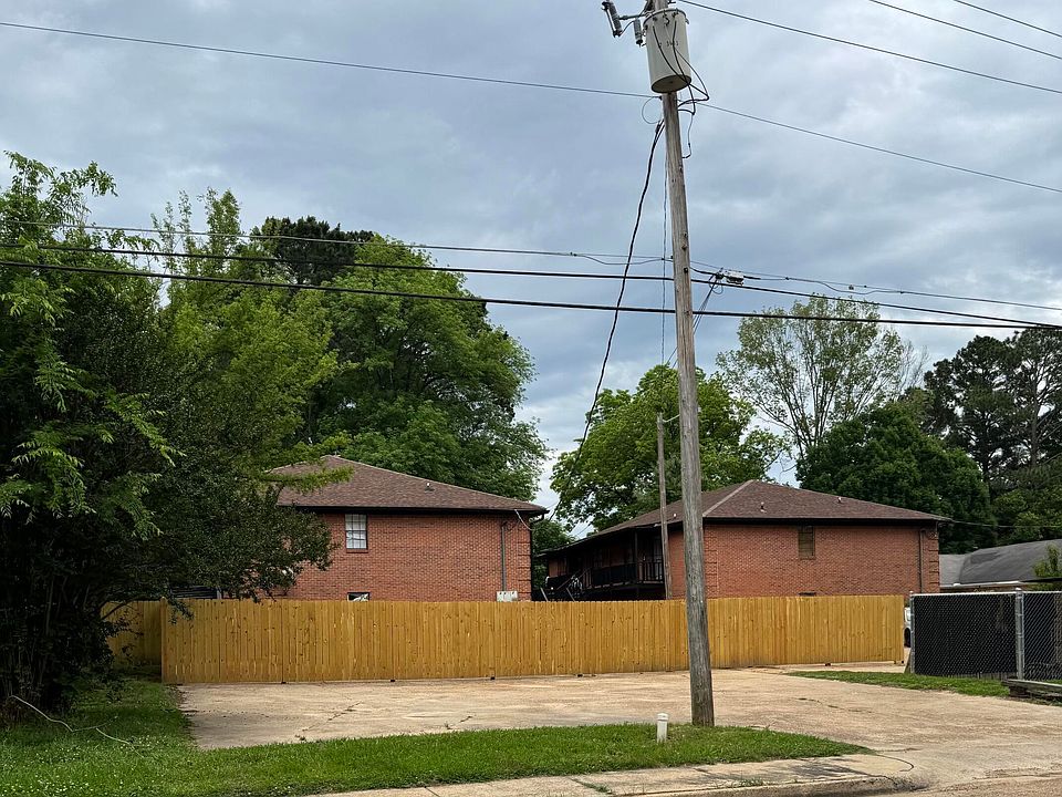 1st image of 3352 Livingston Rd