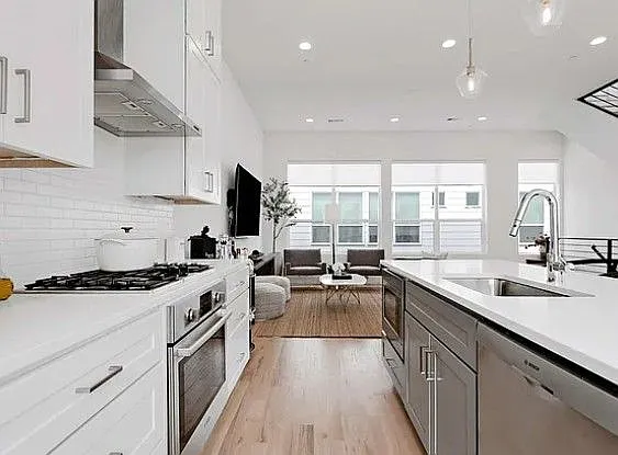 5915 Lindell Ave #103 — Photo 18