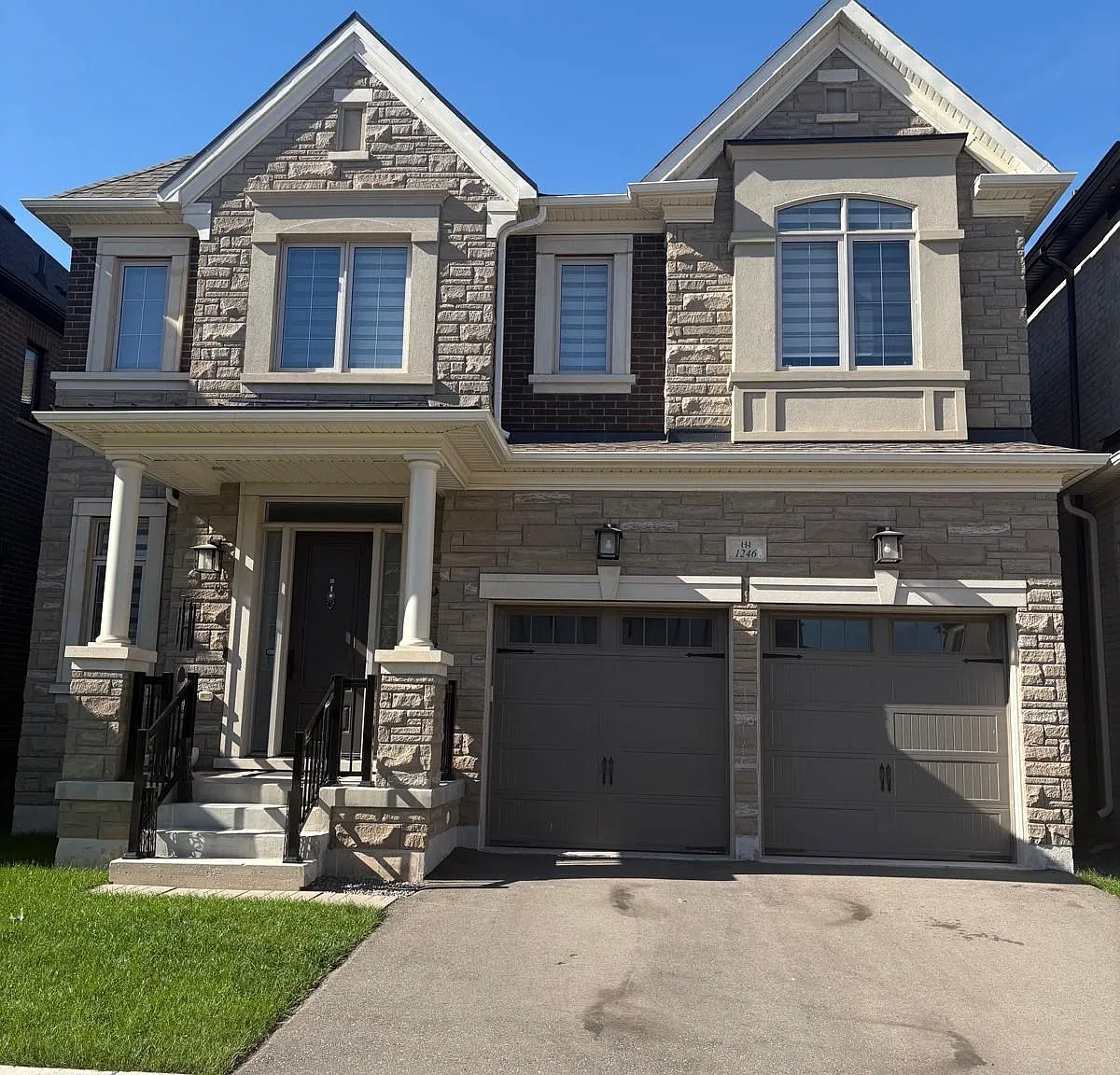 4 bed, $6,200 — Photo 1