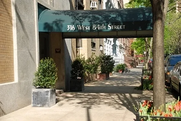 Sold by Corcoran | media 14