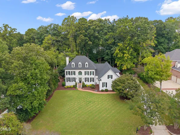 304 Versailles Dr, Cary, NC 27511