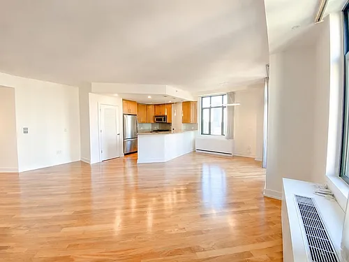 105 Greene St Photo 1