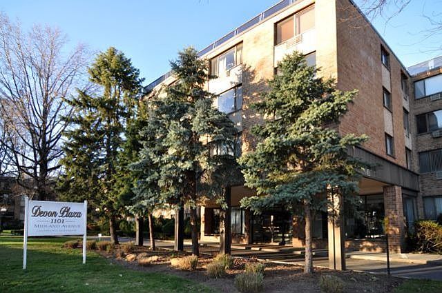 1st image of 1101 Midland Ave APT 414